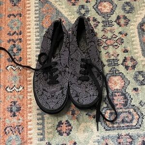 Women’s Platform Vans